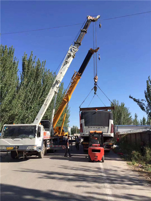 甘南港口集装箱搬运案例